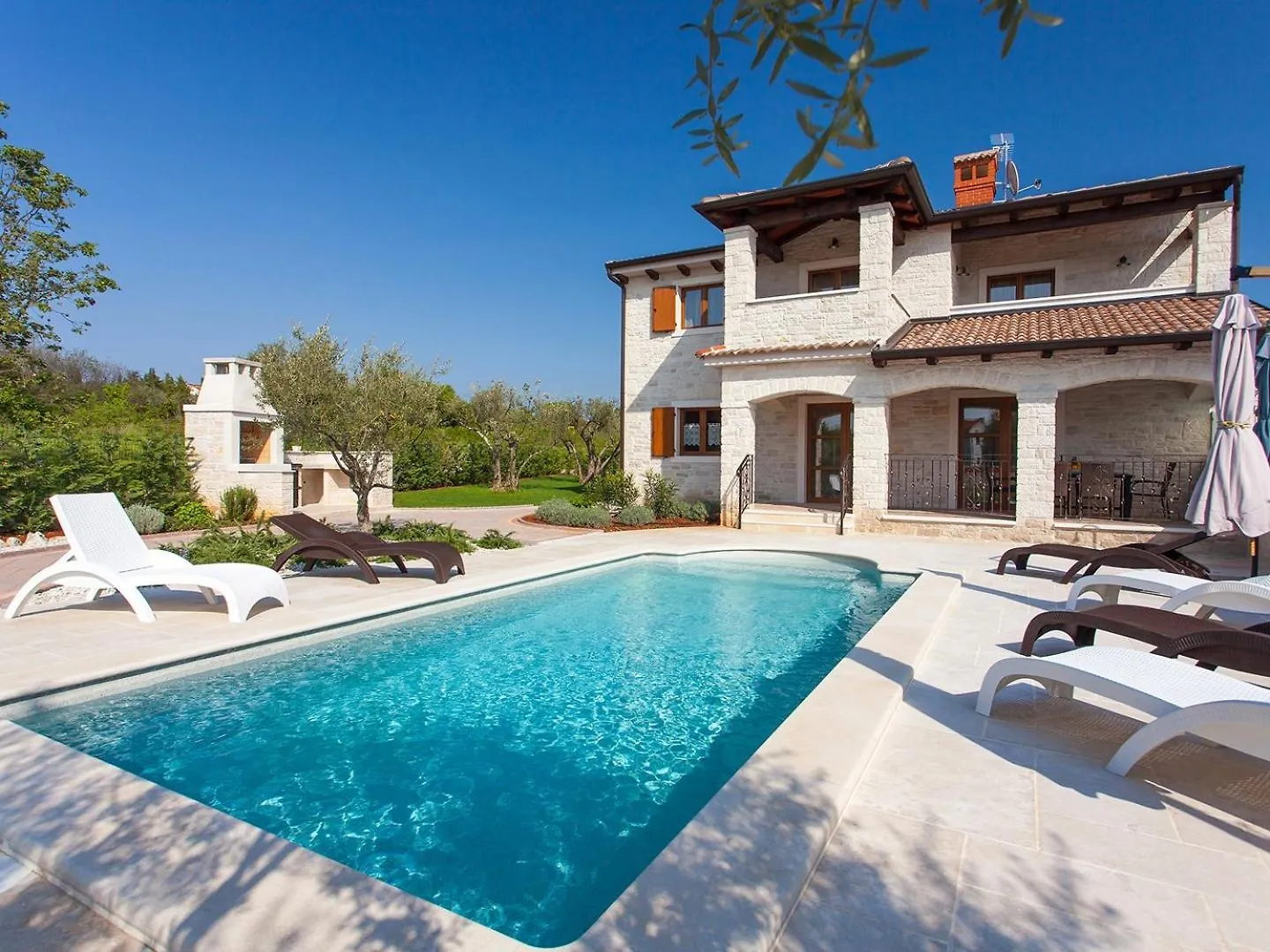 Villa Lory Tar-Vabriga
